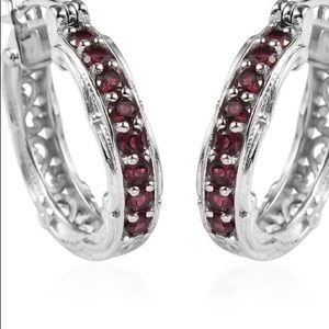 NEW 1.40ctw Garnet Hoop earrings